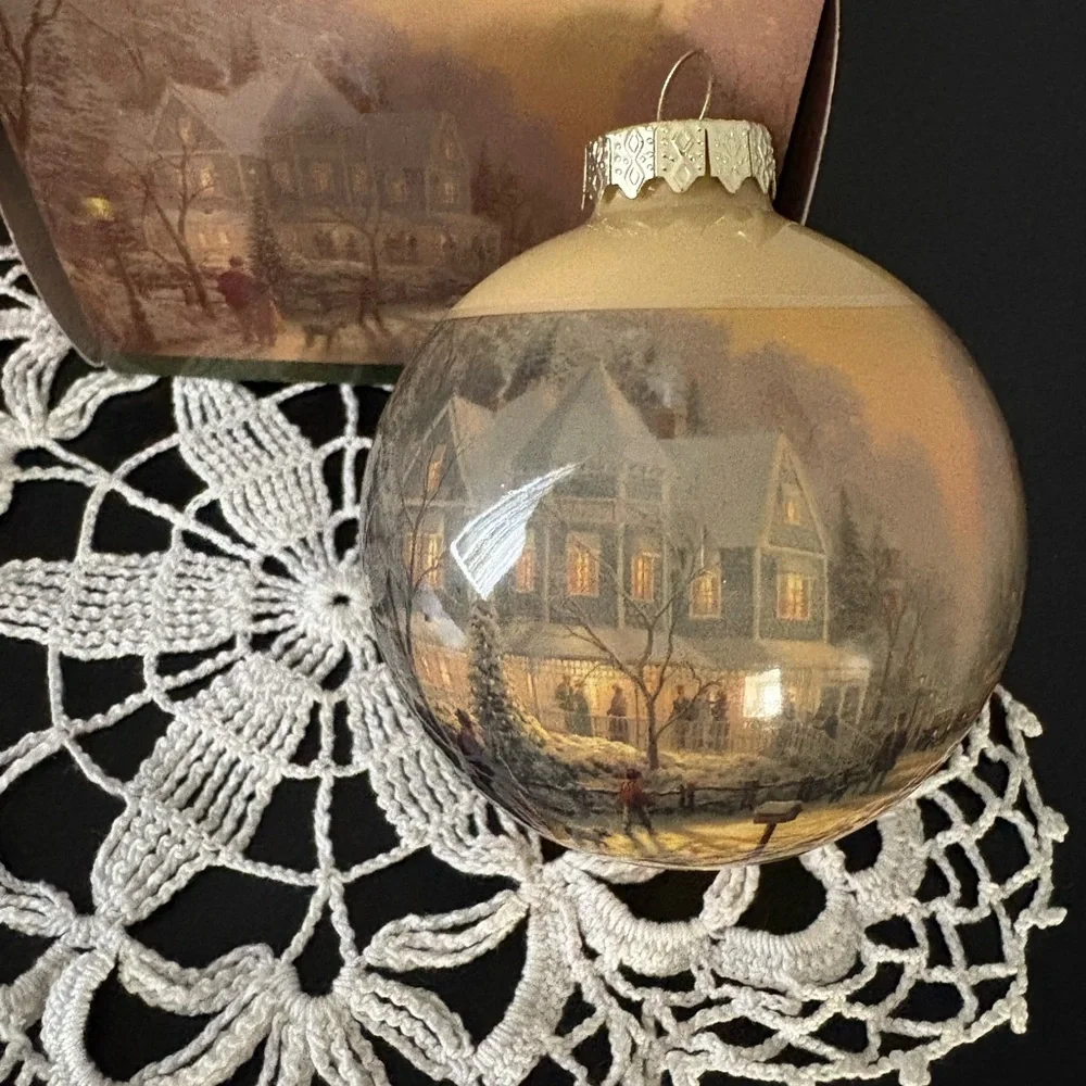 Thomas Kinkade Painter of Light Limited Edition 2011 Christmas Holiday Ornament